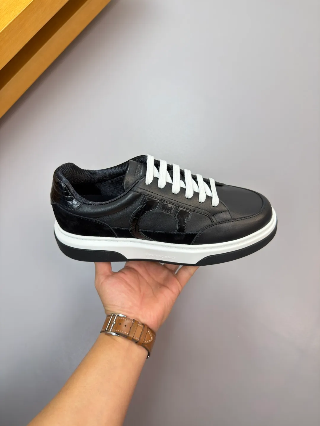Men's men's shoes 💰440 [New style] 🏃‍♂️🏃‍♂️[Ferragamo] Ferragamo - High-end quality original order·Casual sports shoes -Upper: 🔝Nappa calfskin, suede calfskin, shoe body. Sewing brand totem, tongue air pressure brand logo -Inner: water-dyed cowhide -Outsole: ultra-light TPU foam rubber; molded outsole -Ultra-high quality control and fine workmanship: outstanding (high-end, extravagance, grade) -Size: 38-45 (46, can be customized)